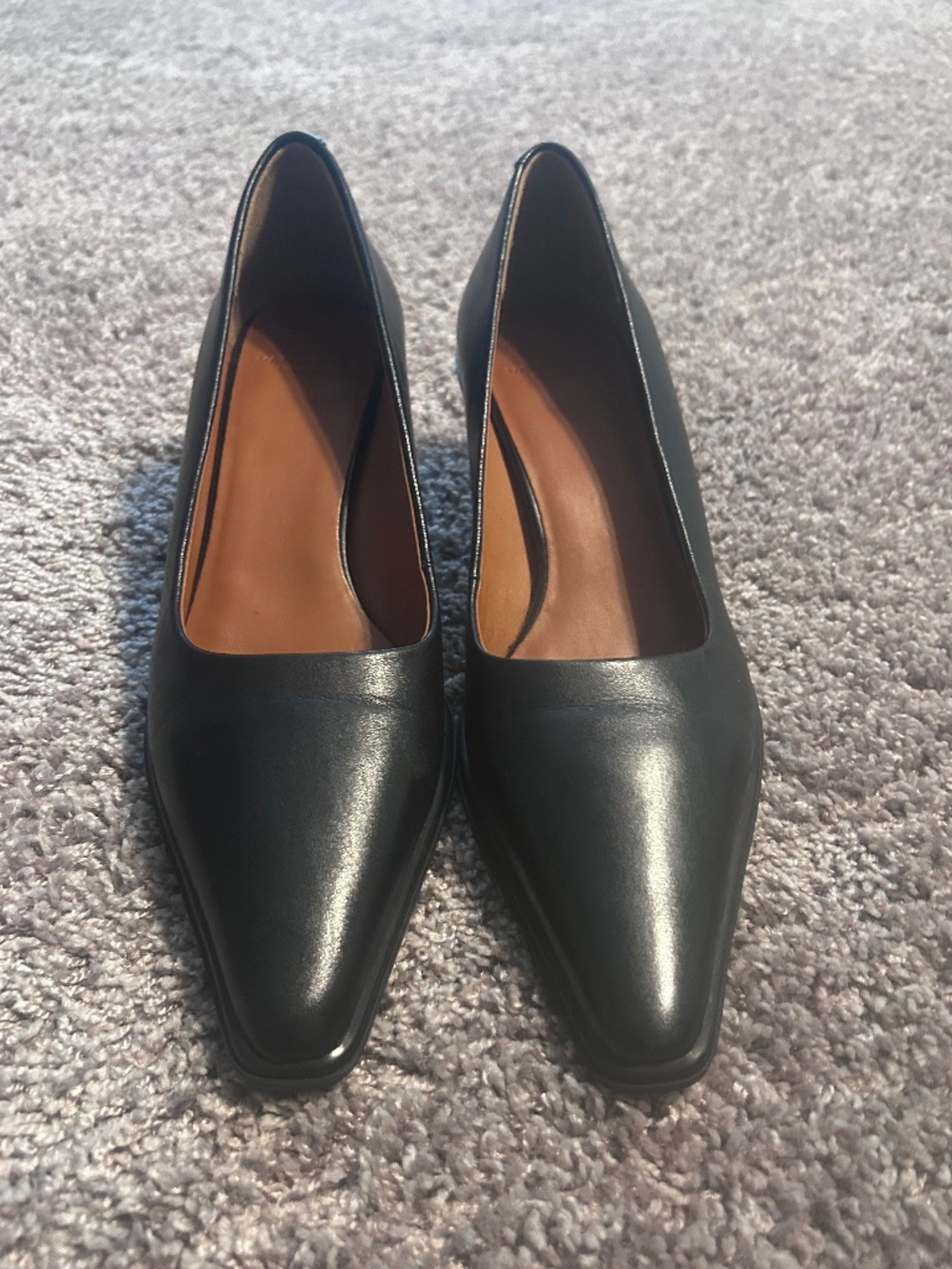 Vagabond preppy black leather kitten heels women’s 8
